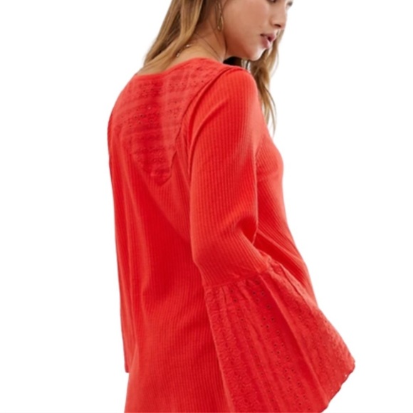 New Free People Crimson Red Ribbed Lace Bell Sleeve V Neck Top Shirt - Picture 4 of 16